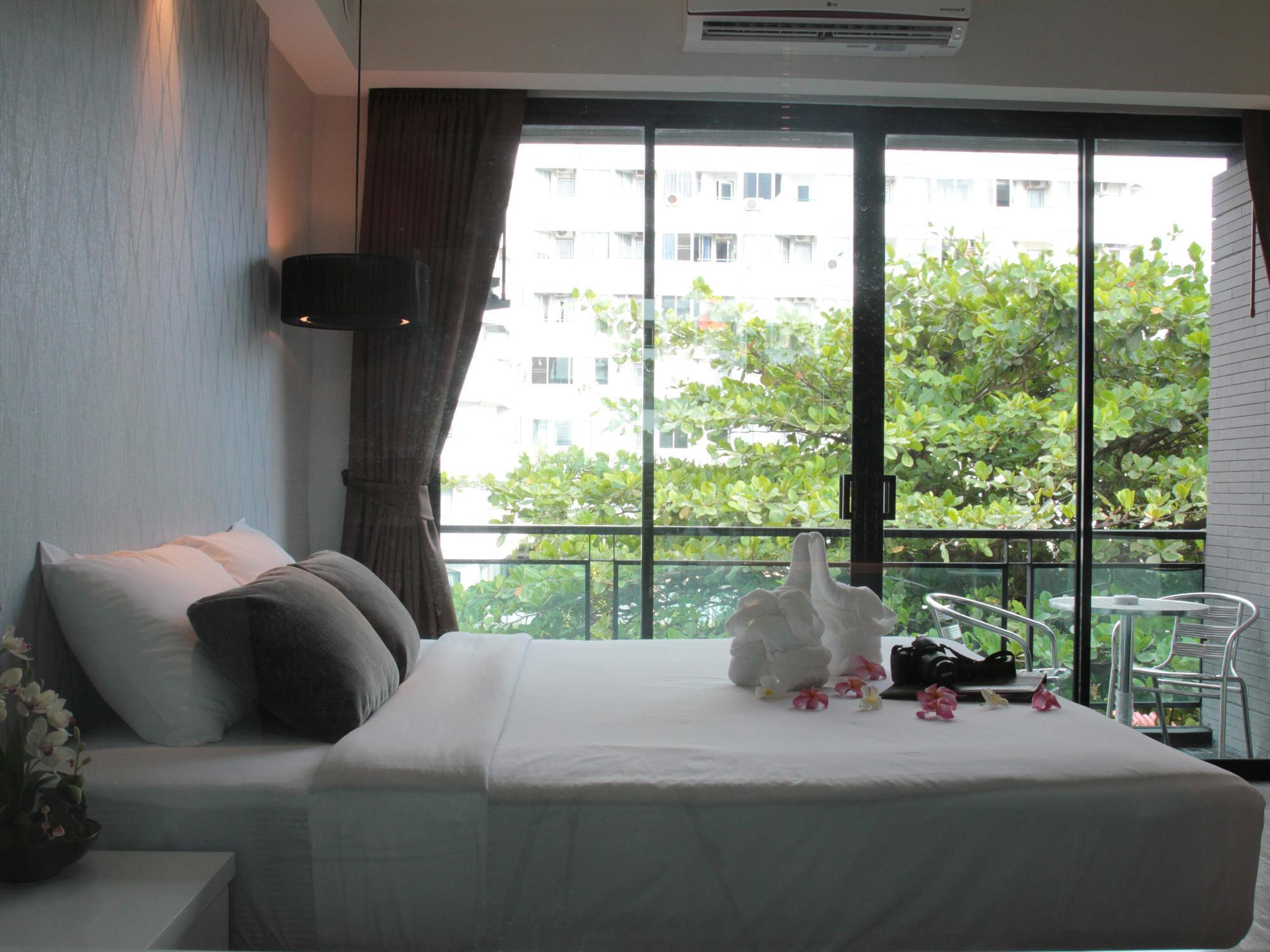Inn Place Serviced Residence Pattaya Ngoại thất bức ảnh
