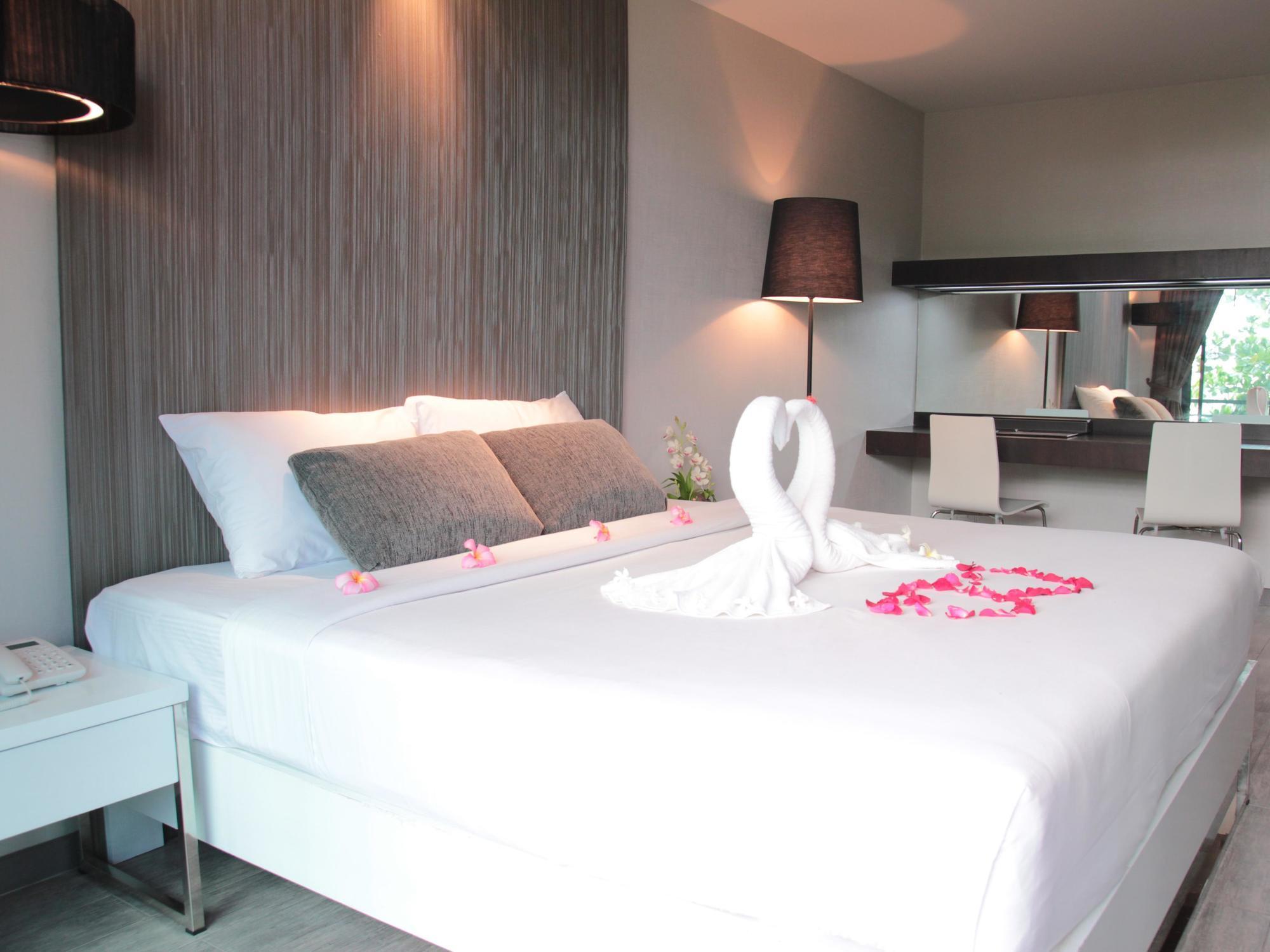 Inn Place Serviced Residence Pattaya Ngoại thất bức ảnh