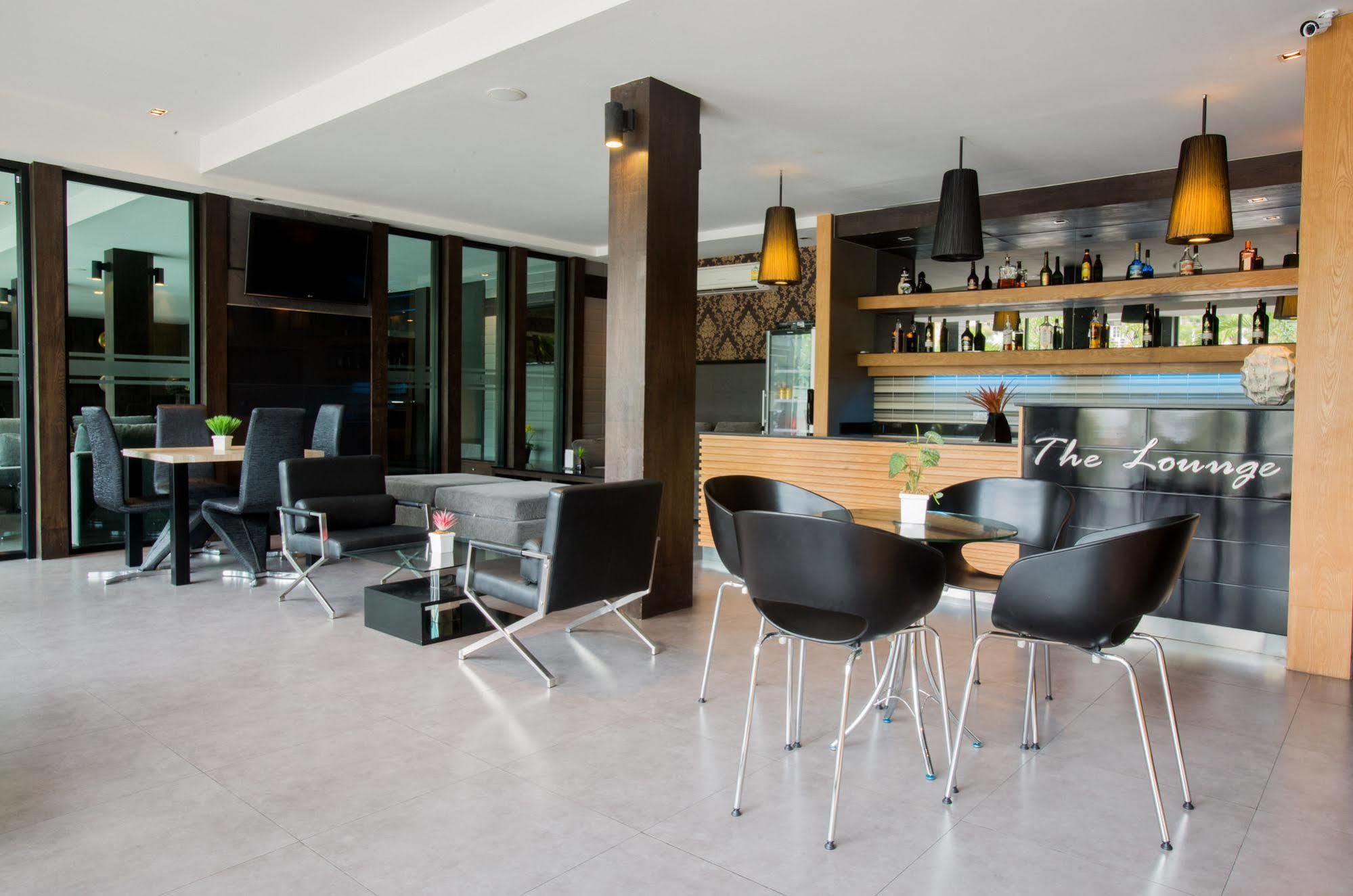 Inn Place Serviced Residence Pattaya Ngoại thất bức ảnh